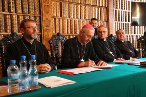 arcybiskup światosław szewczuk i arcybiskup stanisław gądecki